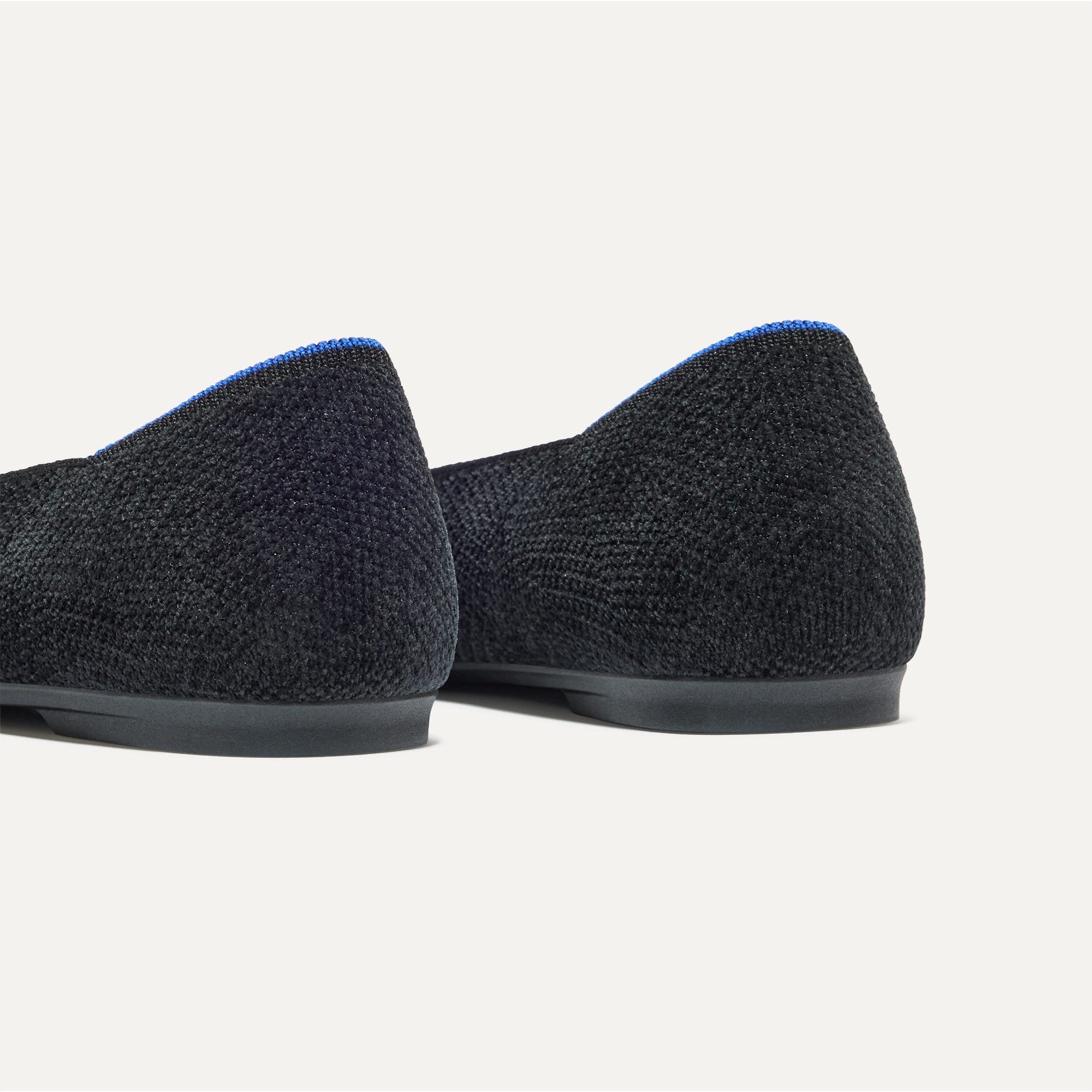 The Emblem Point II - ReVelvet™ Black
